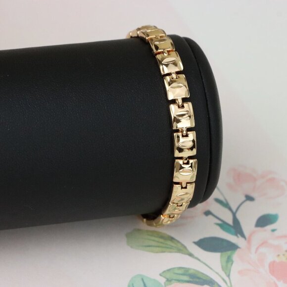 "Elegant Rose Gold Chain Bracelet with Glossy Square Links, XPBL1123 - Picture 12 of 13